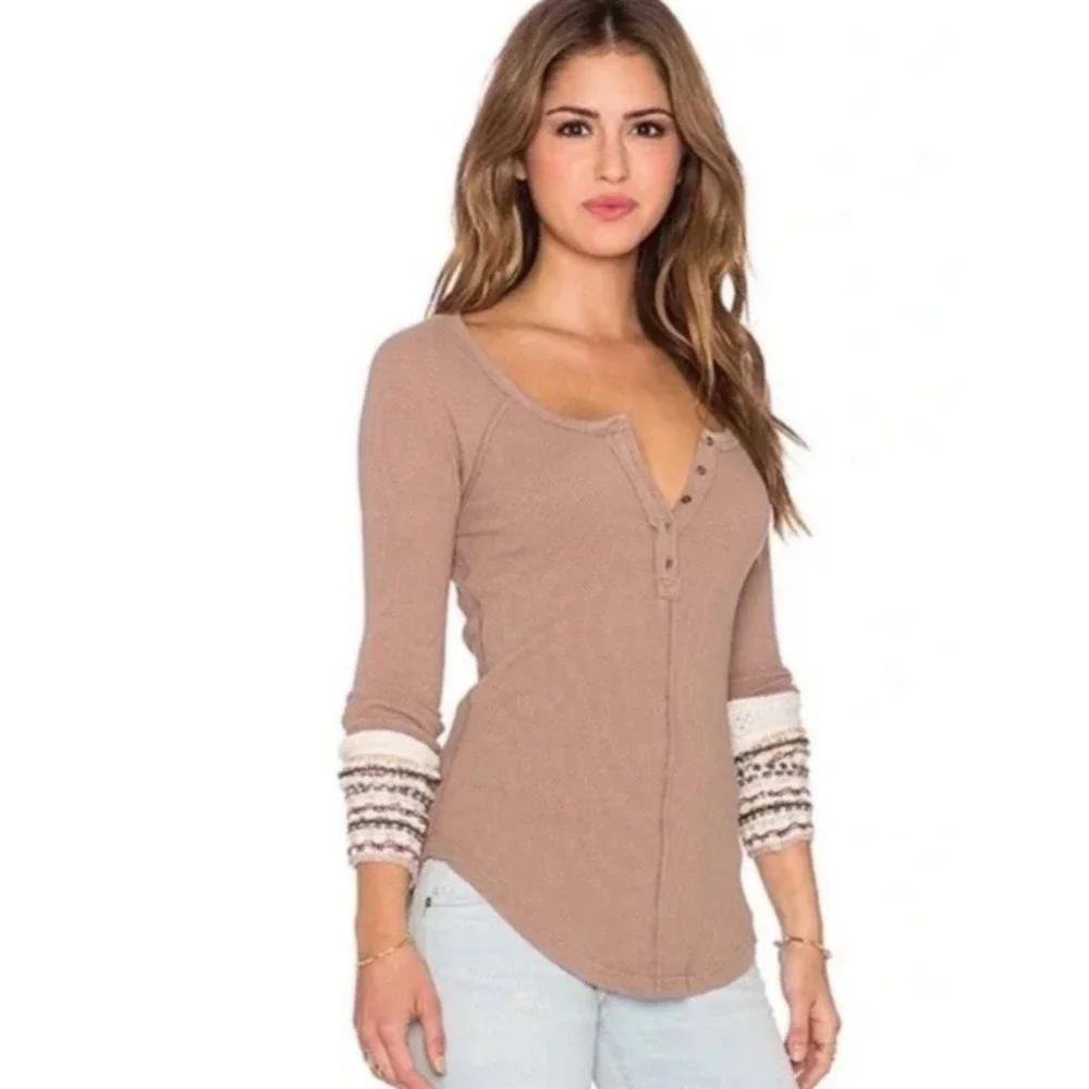Free People Alpine Ski Lodge Contrast Sleeve Mushroom Tan Sm Waffle Knit Crochet